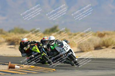 media/Nov-17-2024-CVMA (Sun) [[1fec520723]]/Race 8-Formulw LW Twins SHOOTOUT/